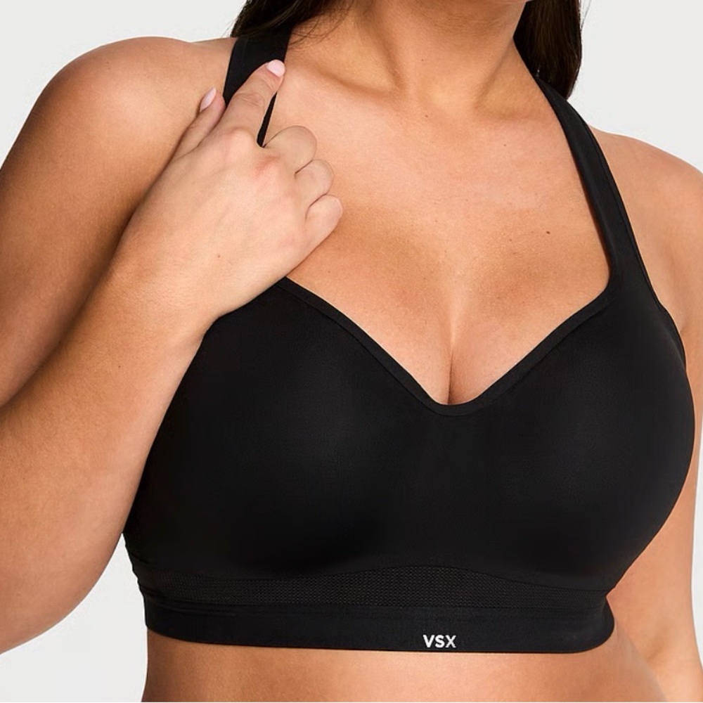 VSX Black Wireless Molded Sports Bra